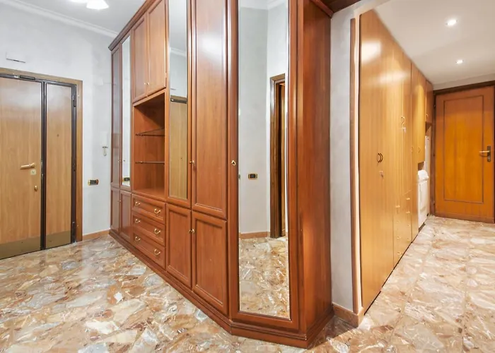 Charming With 3 Bedrooms Appartamento